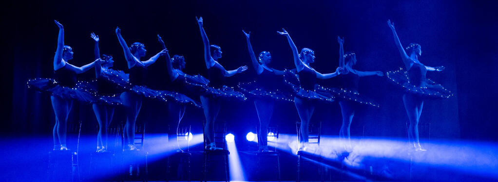 Photograph from Sian Goddard of Dance - lighting design by LeeStoddart