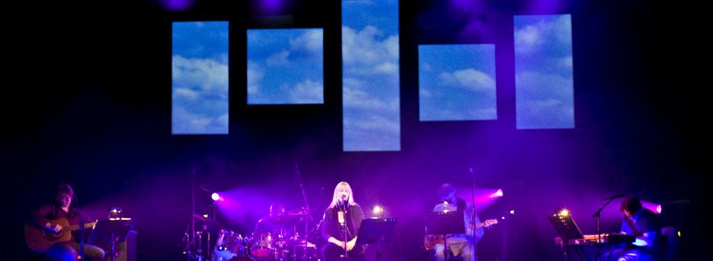 Photograph from An Evening of Carole King and James Taylor - lighting design by Jason Salvin