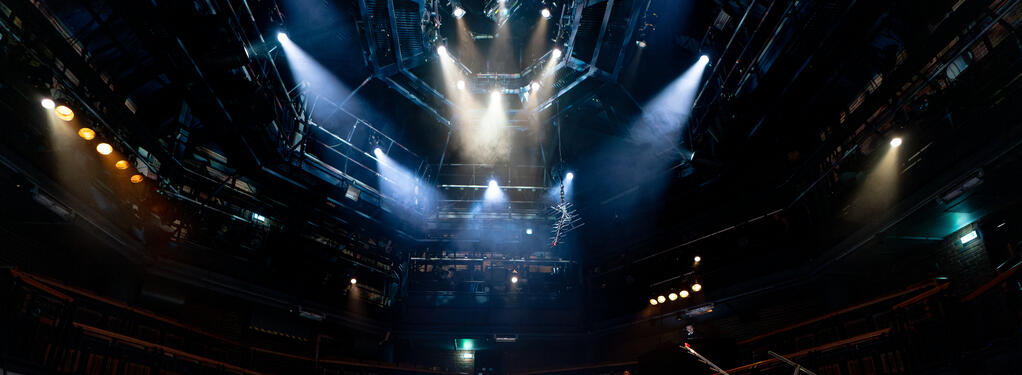 Photograph from P.S.I (Sit, Shush, Listen) - lighting design by MattSmithLX