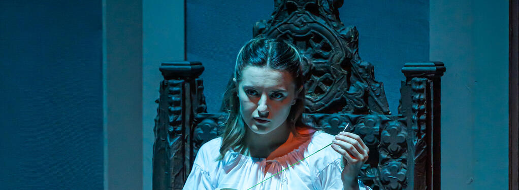 Photograph from Anne Boleyn - lighting design by James McFetridge