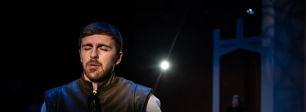 Photograph from Anne Boleyn - lighting design by James McFetridge