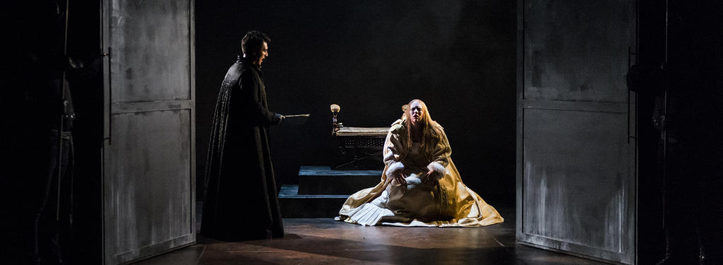 Photograph from Mary Stuart - lighting design by Joshua Gadsby